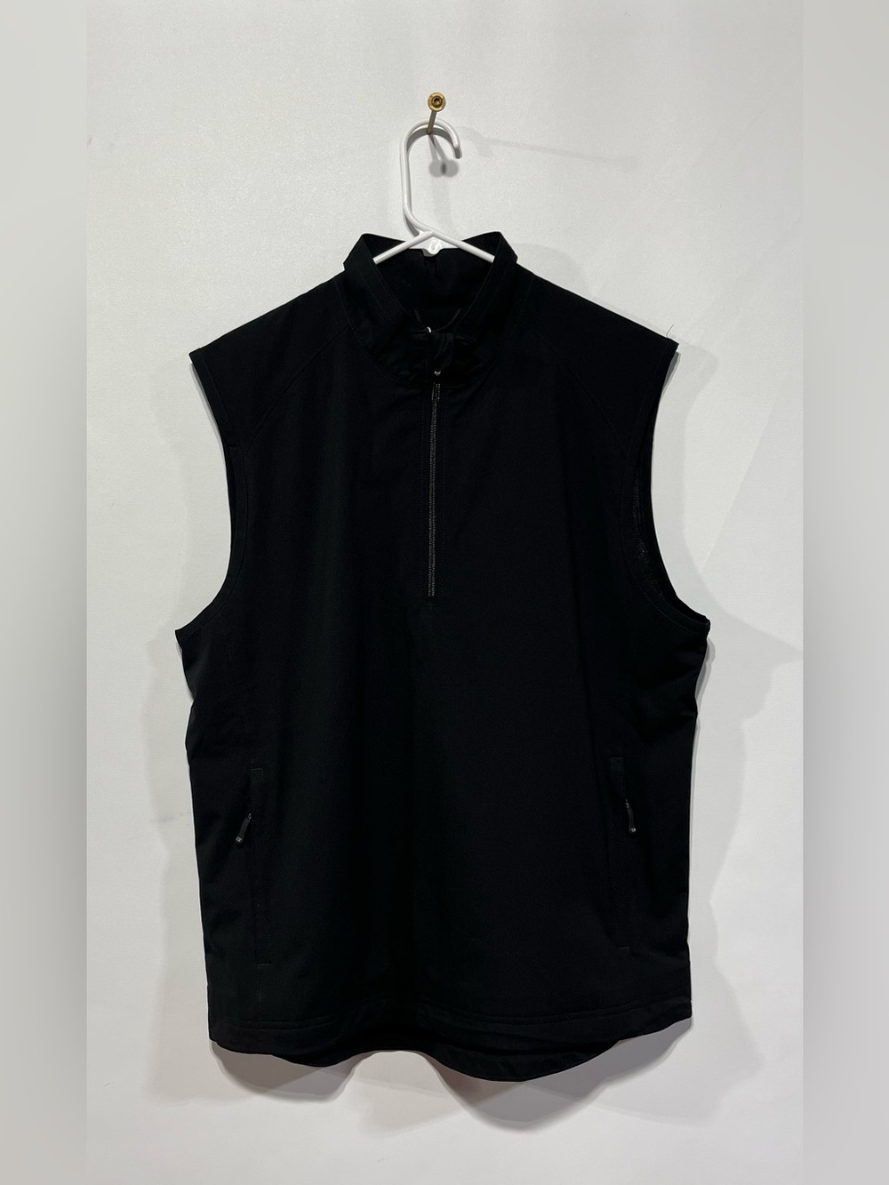 Cutter & Buck WeatherTec Black Quarter Zip Performance Vest Size Small NWT
